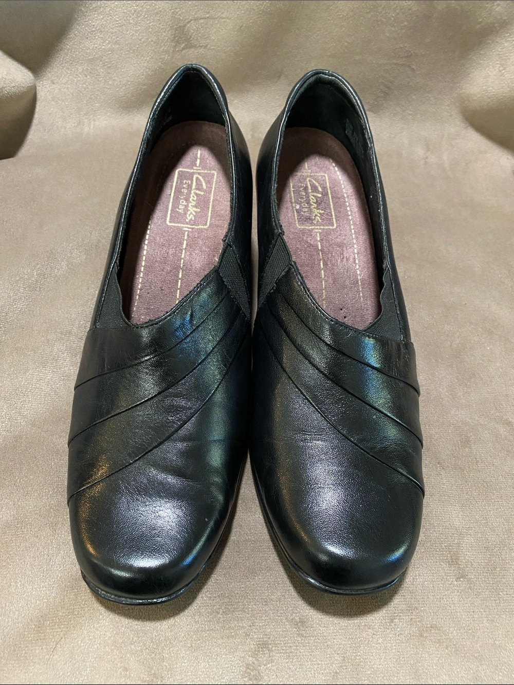 Clarks Everyday Leather Slip-On Booties